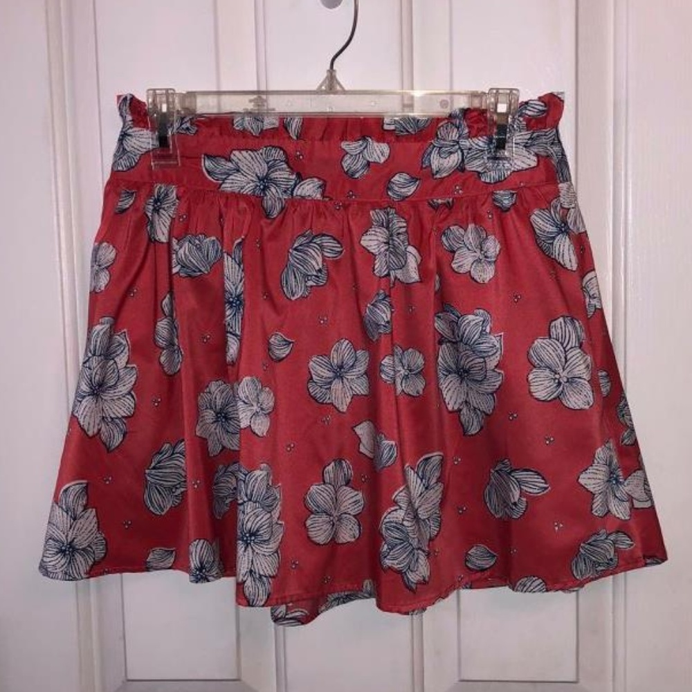 Boutique coral skirt